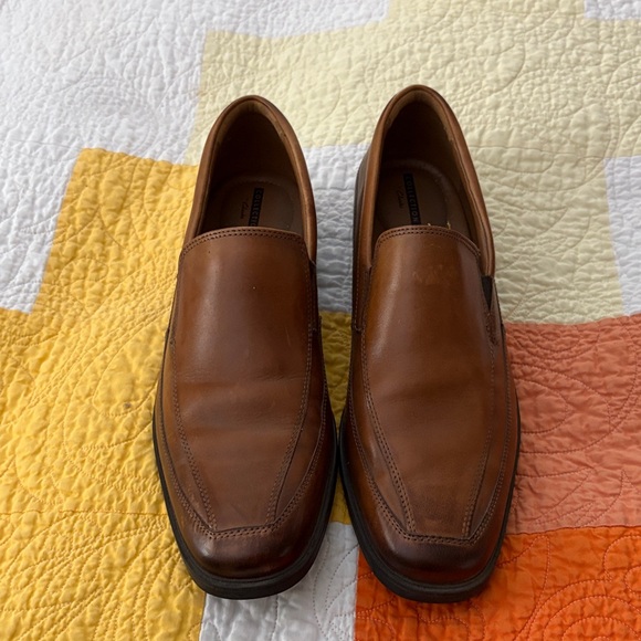 Brown Leather Slip-On Shoes - Picture 1 of 9